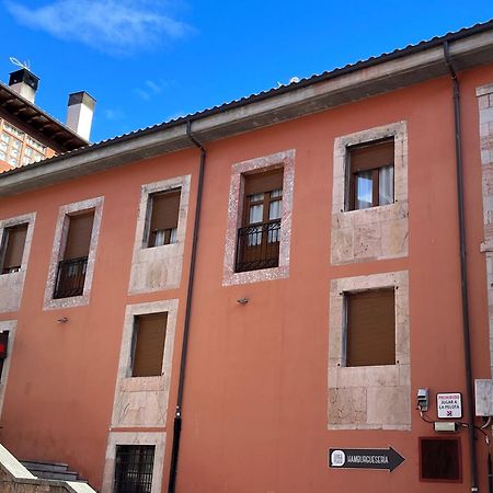 Apartamentosarturo Llanes Laplaza Atico Centrico Eksteriør billede
