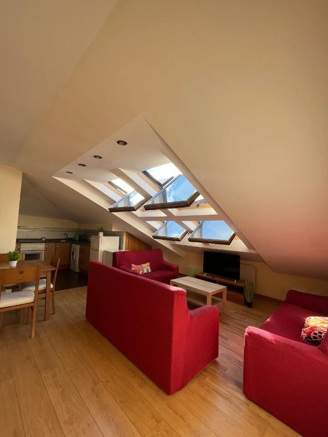 Apartamentosarturo Llanes Laplaza Atico Centrico Eksteriør billede