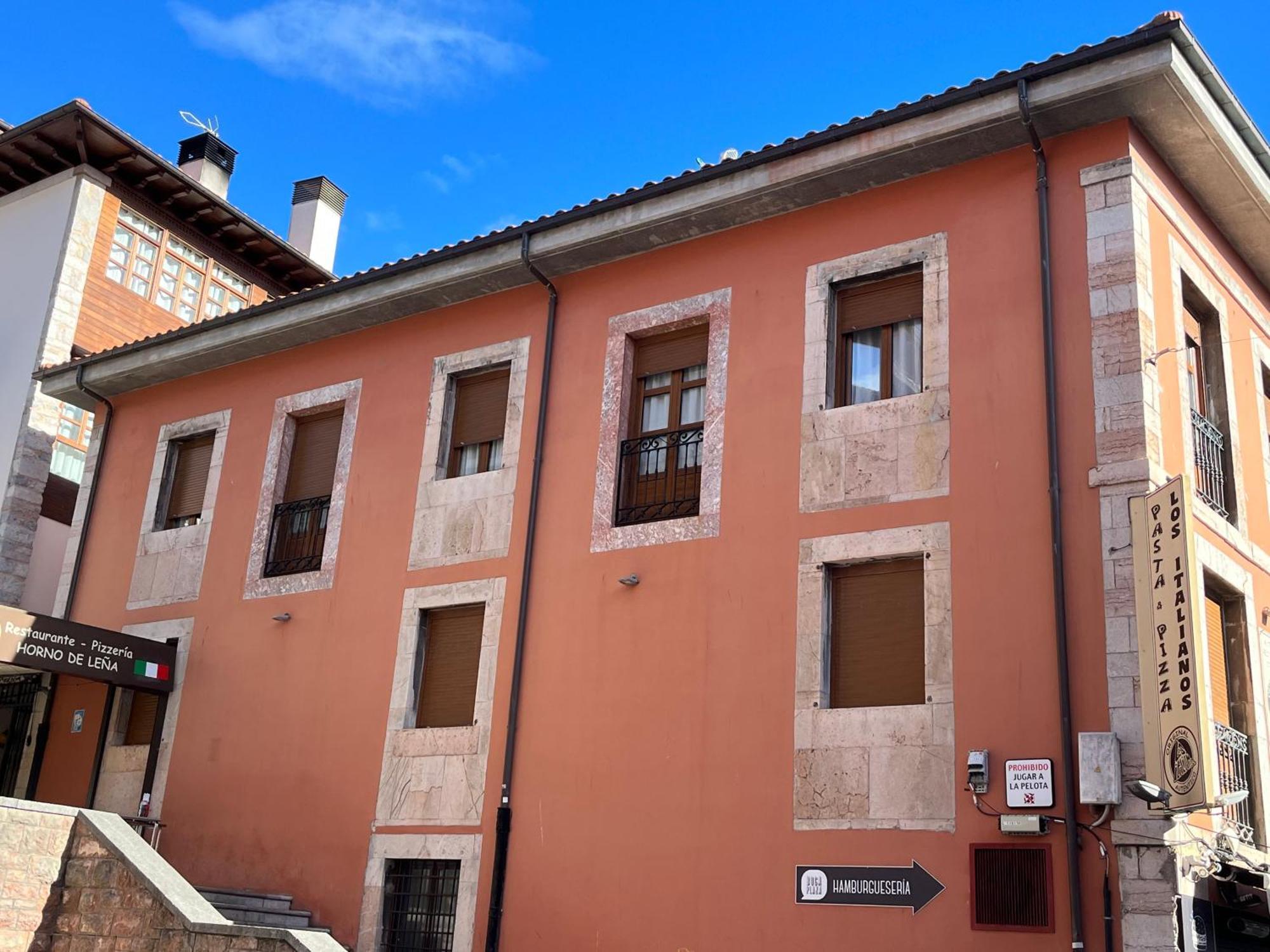 Apartamentosarturo Llanes Laplaza Atico Centrico Eksteriør billede